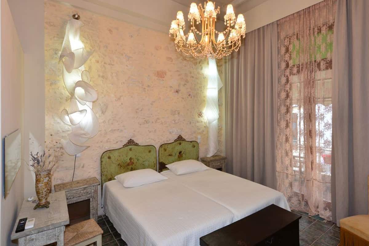1 chambre, coffres-forts dans les chambres, fer et planche à repasser