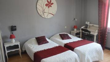 Individually decorated, free WiFi