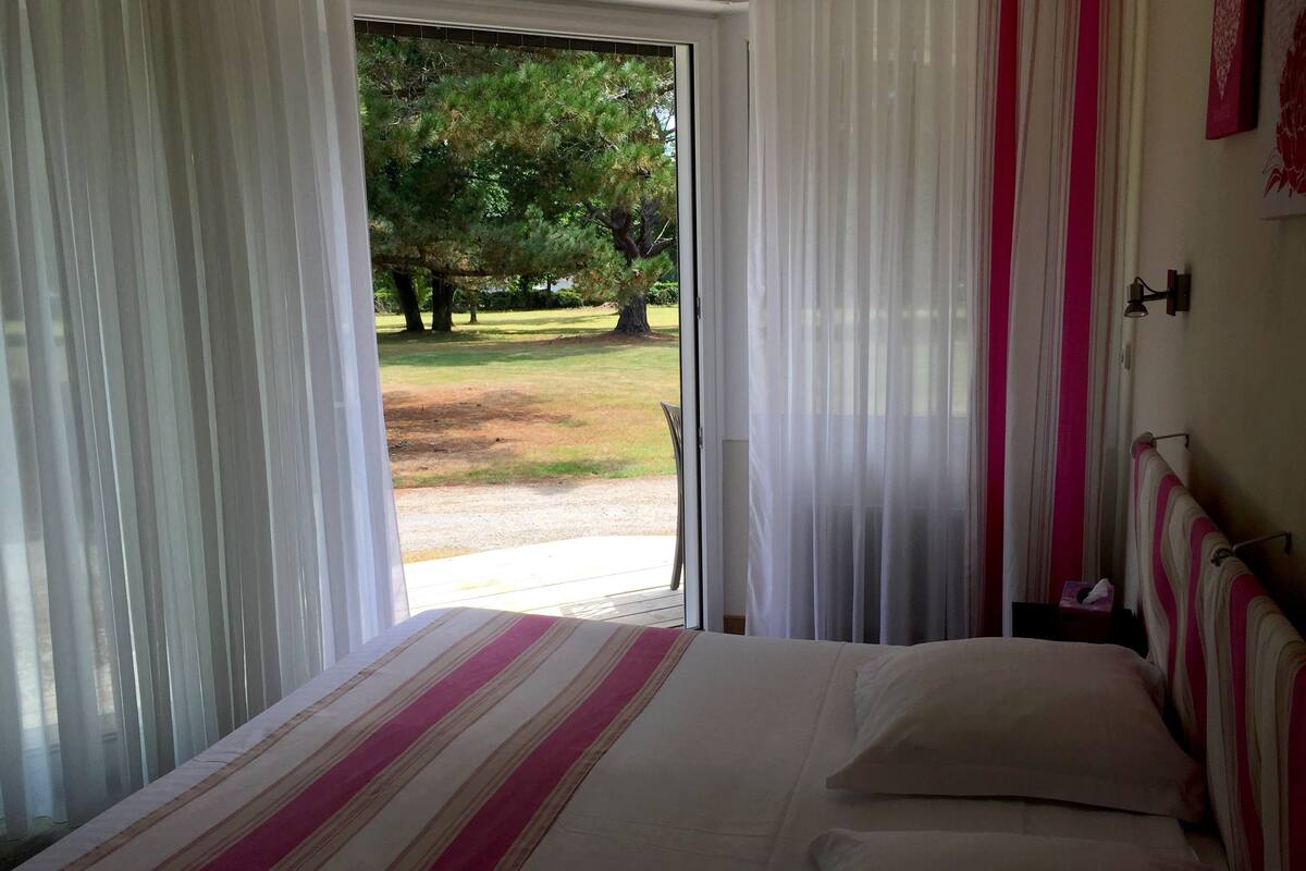 comfort double room, garden area | desk, free wifi