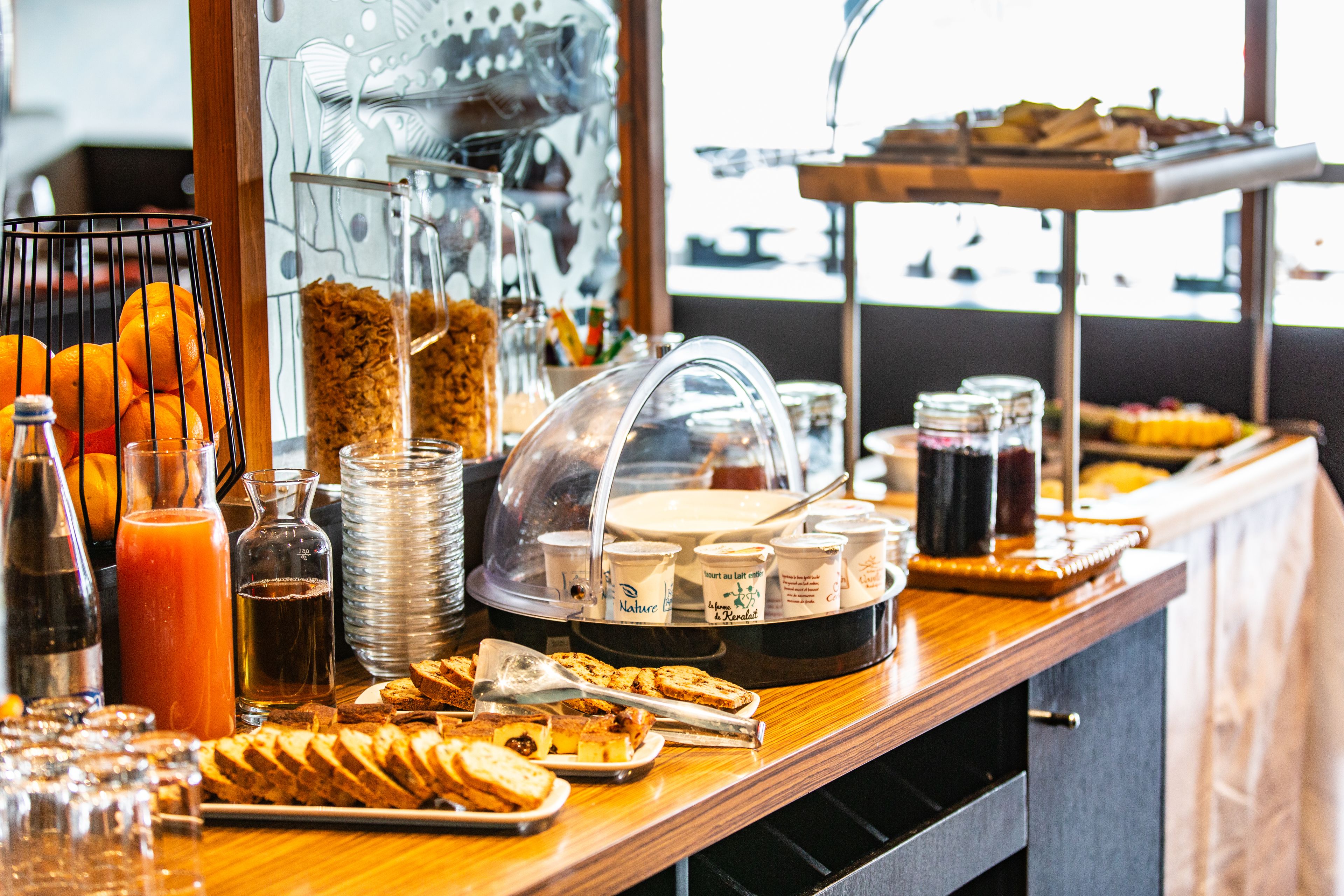 daily continental breakfast (eur 13.90 per person)