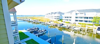 Seascape-heron Harbour 206-10 2 Bedroom Condo by RedAwning