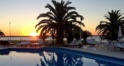 Hotel Marina del Faro Resort