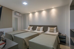 スイート | ミニバー、セーフティボックス (室内)、デスク、遮光カーテン