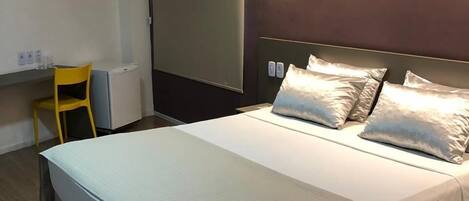 Suite | Minibar, coffres-forts dans les chambres, bureau, rideaux occultants