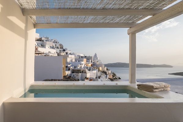 Exclusieve suite, 2 slaapkamers, bubbelbad | Uitzicht vanaf balkon