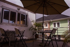 Sports bar - Deen Apartment Services (Lagos)