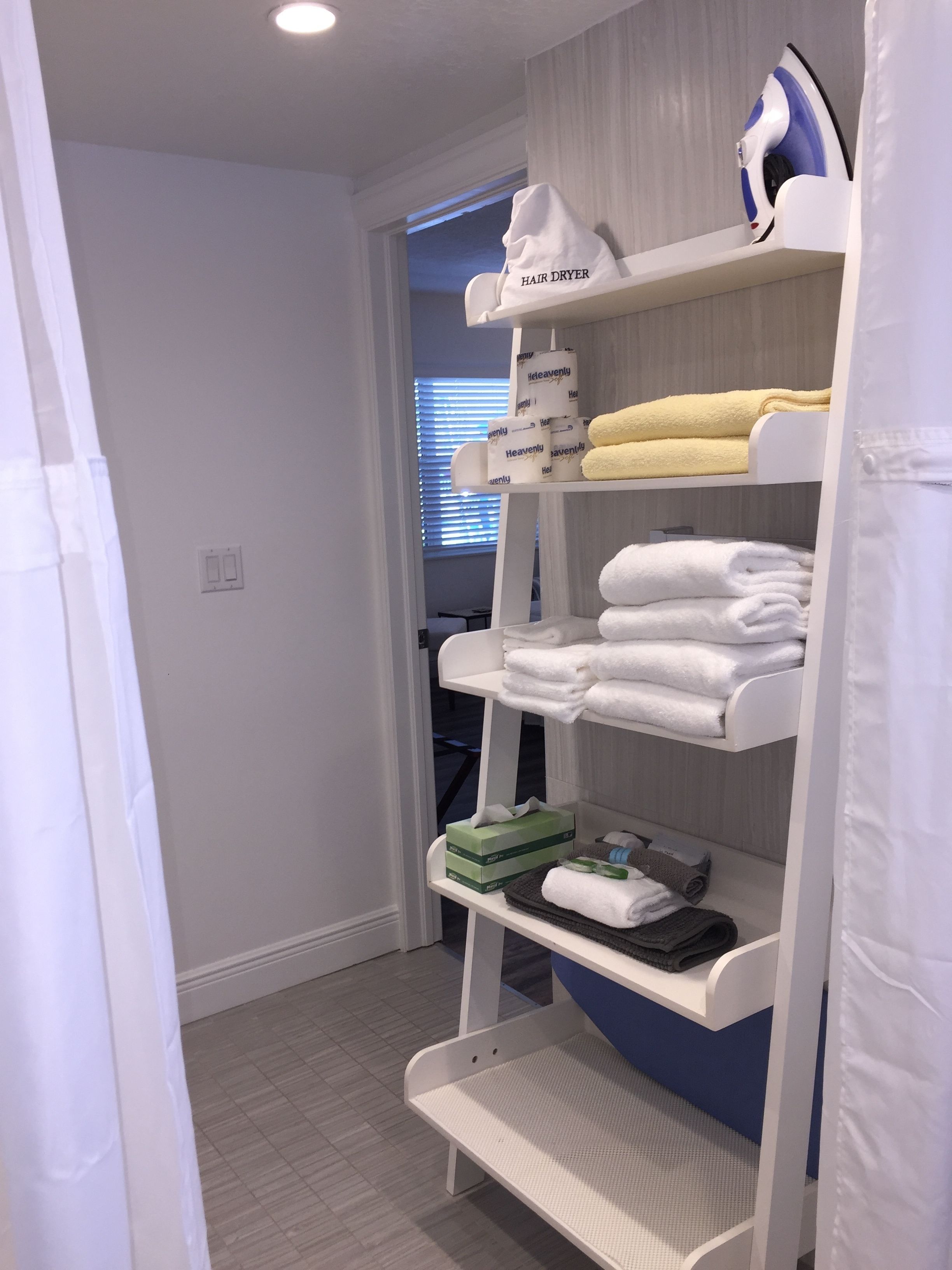 deluxe studio suite, accessible | bathroom amenities | shower, rainfall showerhead, free toiletries, hair dryer