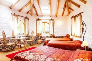 Exclusive Triple Room | Individually furnished, desk, iron/ironing board, free WiFi