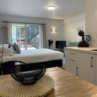 Studio (2 Guests) | Cuisine privée | Réfrigérateur, micro-ondes, cafetière/bouilloire, bouilloire électrique