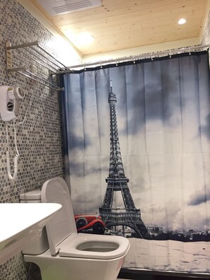 Chambre Quadruple Familiale, 1 chambre | Salle de bain