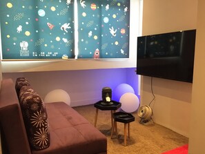 1 bedroom, individually furnished, rollaway beds, free WiFi - Gathering (Kaohsiung)