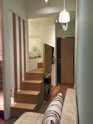 1 chambre, ameublement personnalisé, lits pliants/supplémentaires