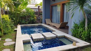 Indoor pool, outdoor pool - Pipe Dream Villas Resort (Kuta)
