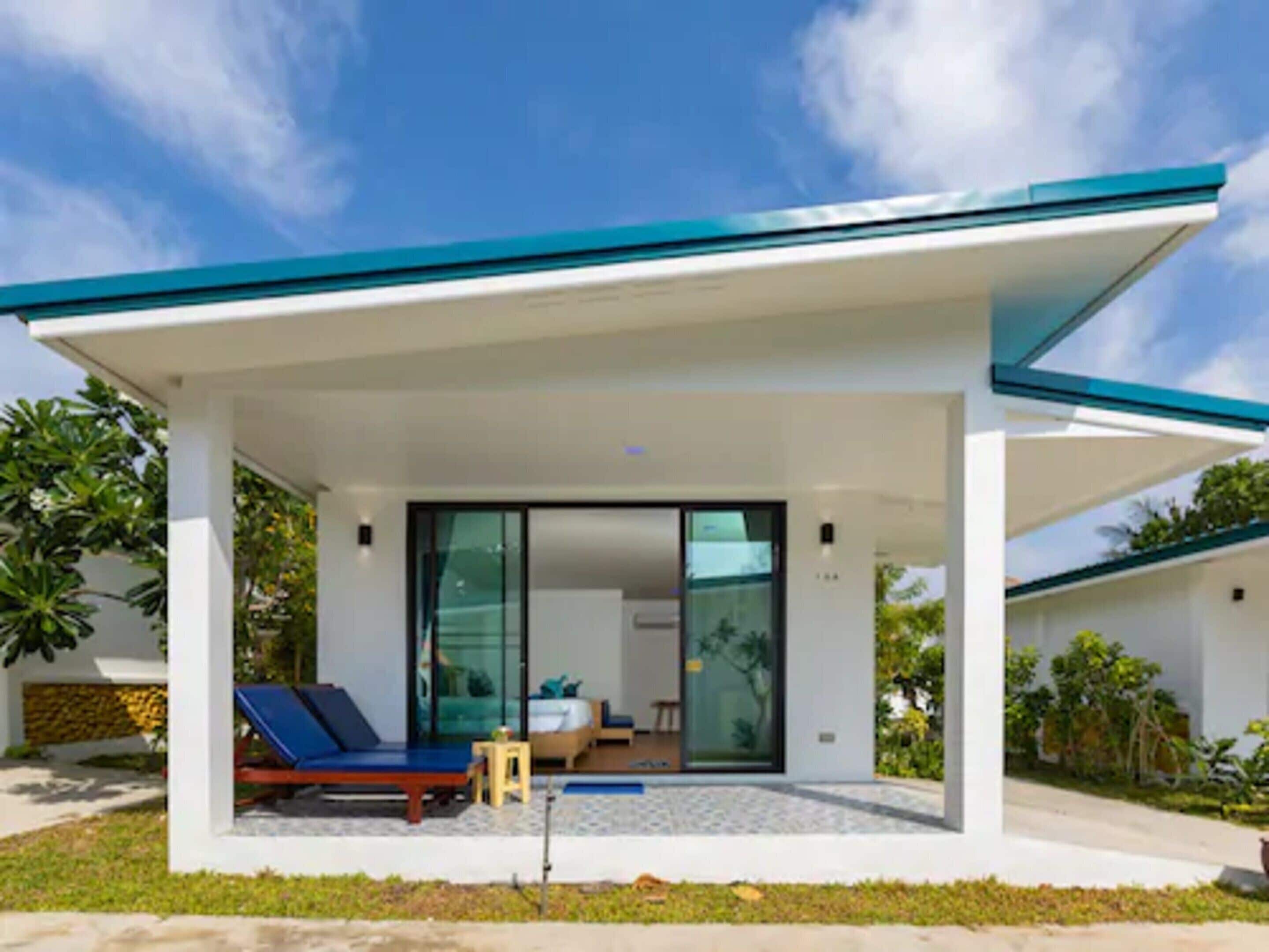 blue ocean family | in-room safe, desk, free wifi