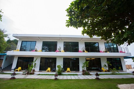 Paradise Resort PHI PHI - view 2