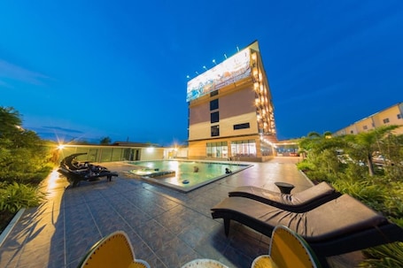 Exterior. Phatra Boutique Hotel
