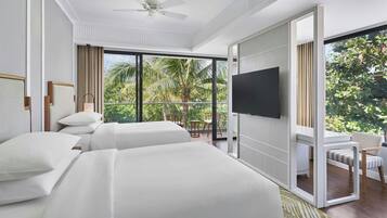 Minibar, Zimmersafe, Schreibtisch, laptopgeeigneter Arbeitsplatz