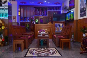 Coin salon dans le hall