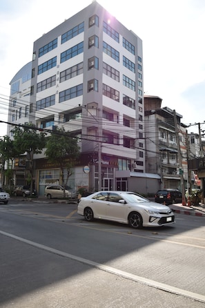 Exterior - Like Home - Hostel (Bangkok)