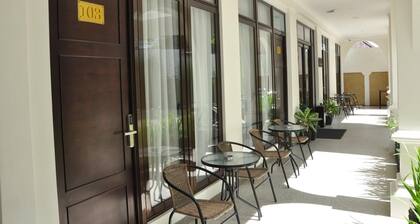 Casa de Wanea Hotel & Resto