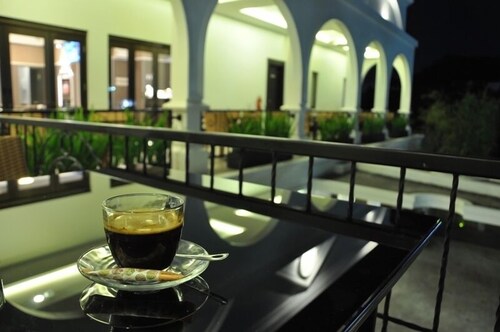 Casa de Wanea Hotel & Resto