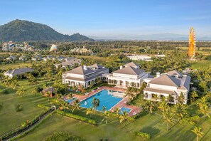 Exterior - Vinpearl Cua Sot Resort, Affiliated by Meliá (Loc Ha)