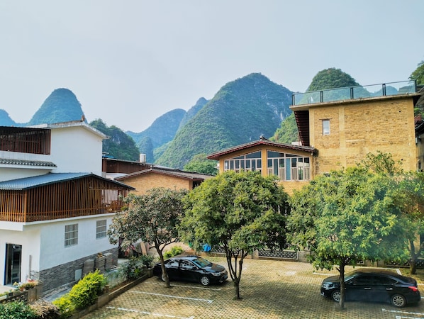 Family Room | Mountain view - Yangshuo Eden Inn (Guilin)