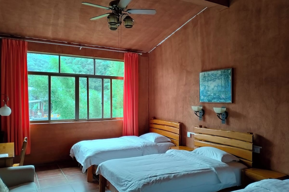 Comfort Triple Room