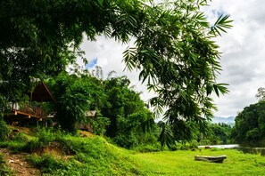 Property grounds - Kandy Cabana Eco Resort (Weligalla)
