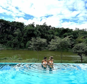 15 piscinas al aire libre