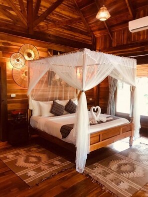 Two Bedroom 3rd floor | 迷你吧、房內夾萬、書桌、免費 Wi-Fi