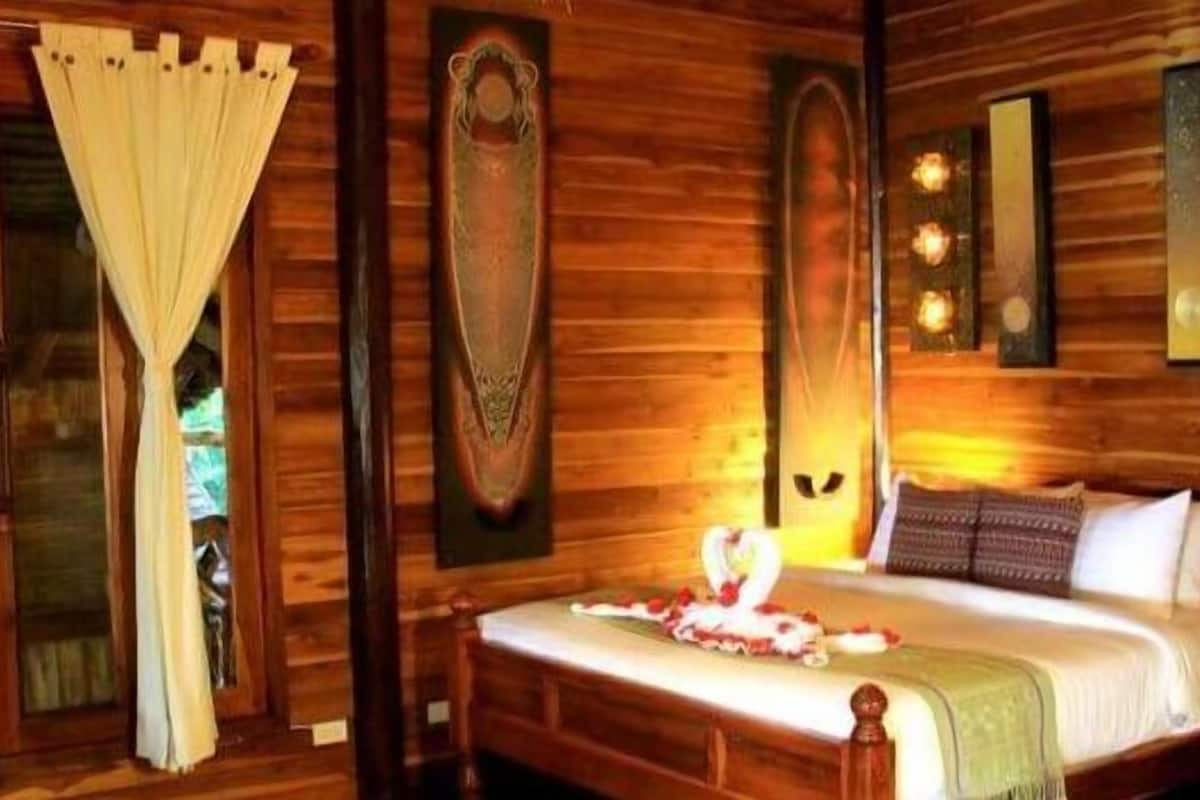 grand villa | minibar, in-room safe, desk, free wifi