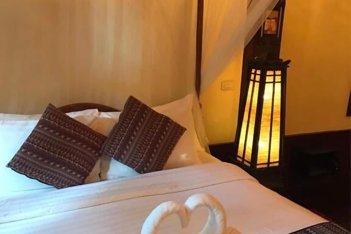 Deluxe Double Room with Air Conditioning | Minibar, coffres-forts dans les chambres, bureau, Wi-Fi gratuit