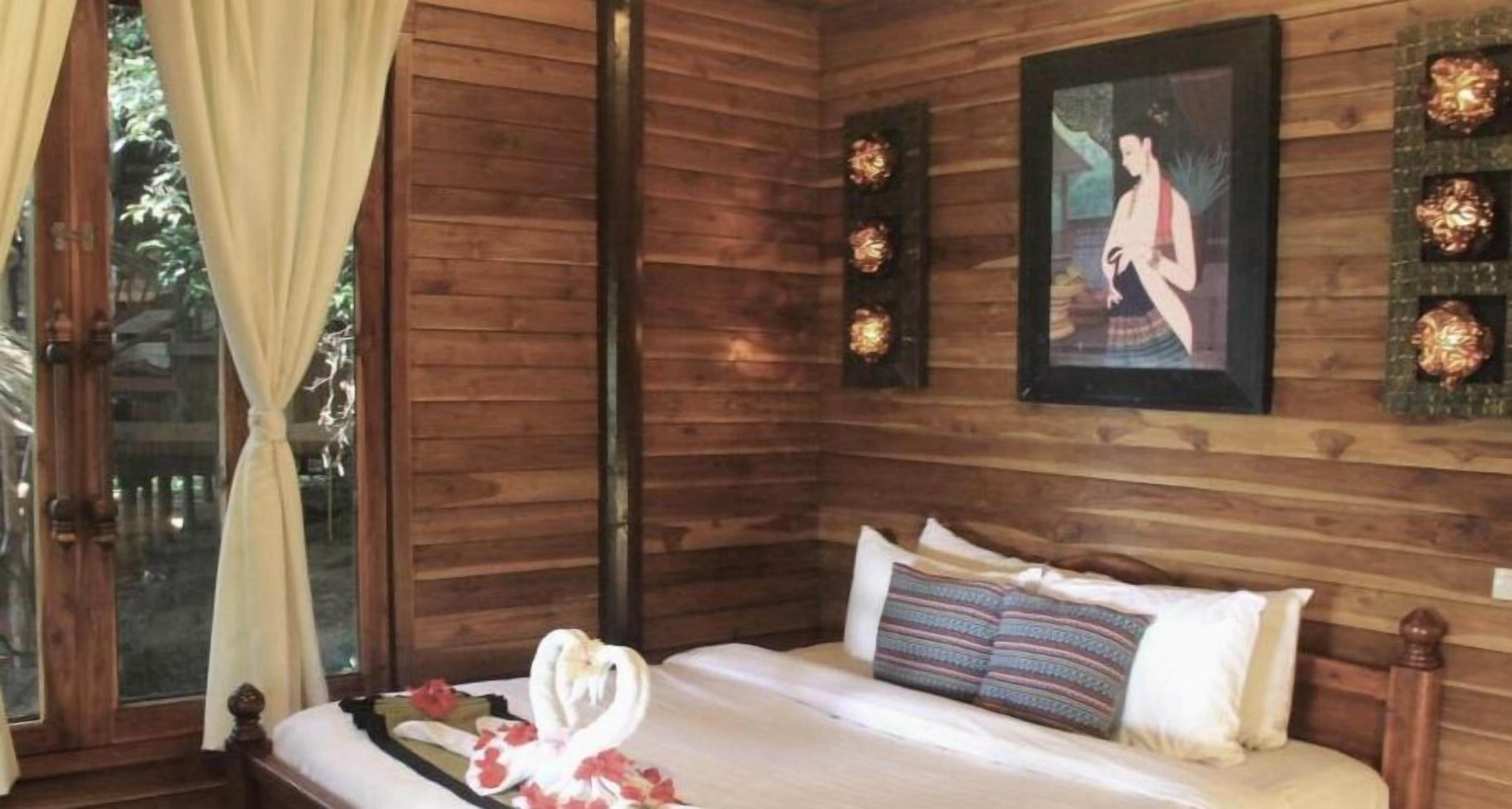 grand villa | minibar, in-room safe, desk, free wifi