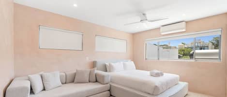 2 Bedroom Apartment | Iron/ironing board, free WiFi, bed sheets