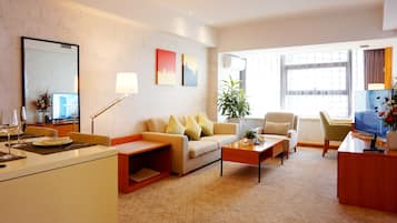 Suite empresarial | Área de sala de estar | Televisión LCD