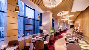 Dining - Oak Chateau Dalian (Dalian)