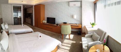 Business Twin Room | Minibar, in-room safe, desk, iron/ironing board