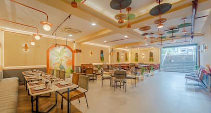 Treebo Shivam Inn Near Singapore Mall