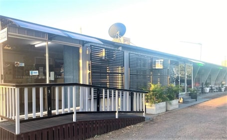 Fachada. Matilda Motel