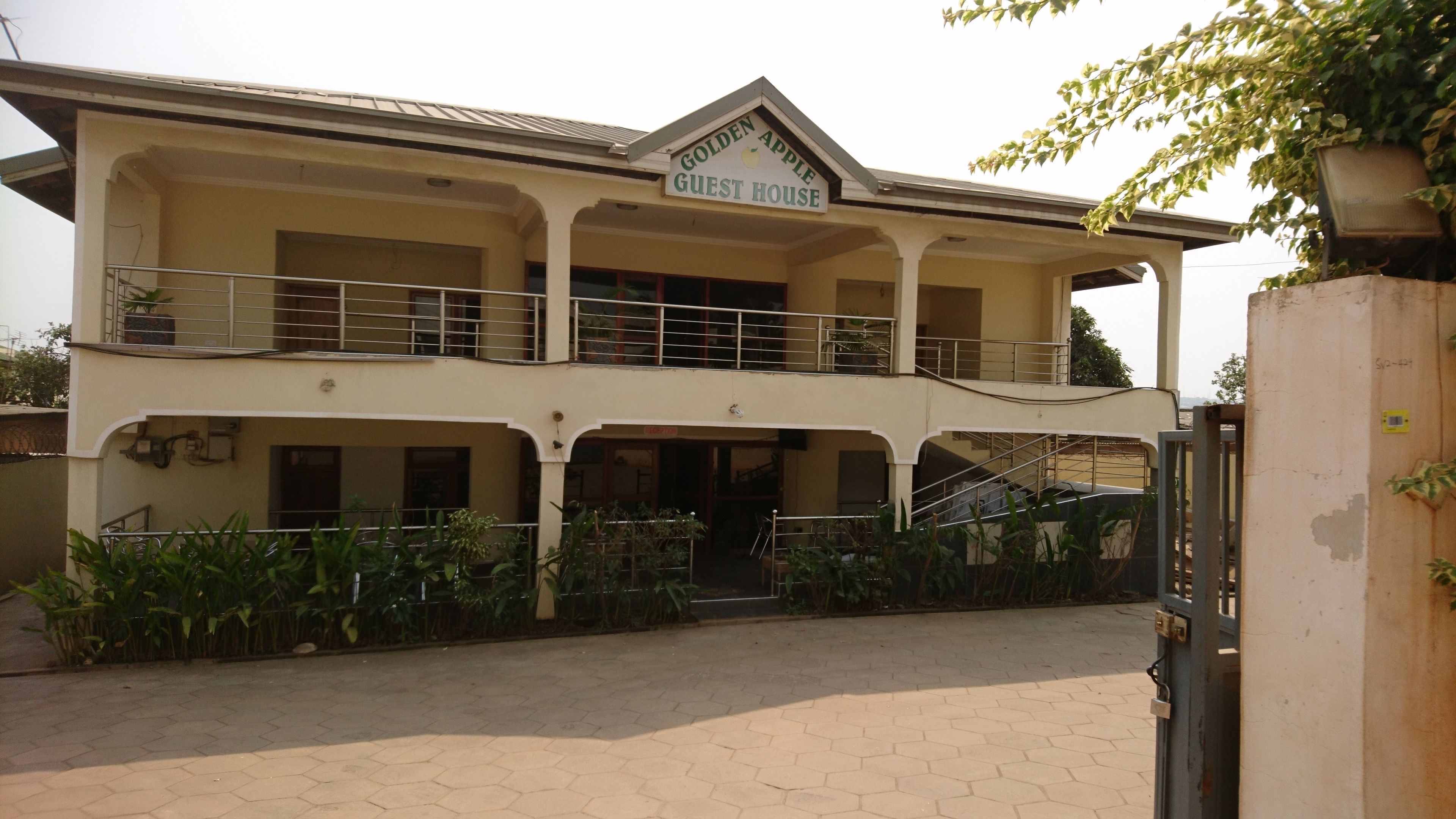 Façana frontal de l'allotjament