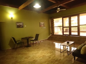 Khu tiếp khách ở sảnh