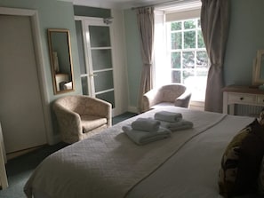 Standard Double or Twin Room, Ensuite (Whisky)