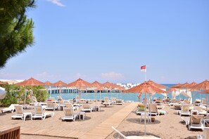 Plage, navette gratuite vers la plage, cabines (en supplément)