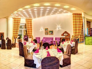 Food court