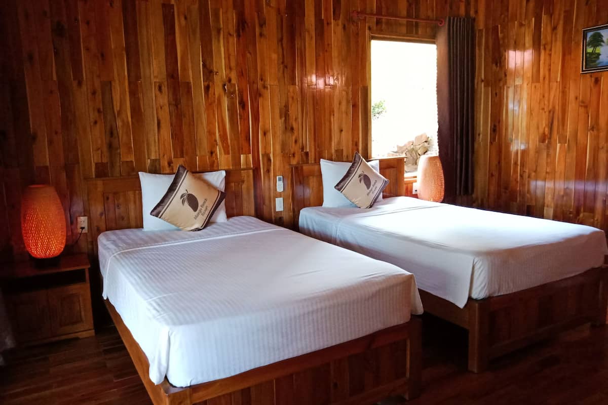 deluxe bungalow | 1 bedroom, minibar, in-room safe, desk