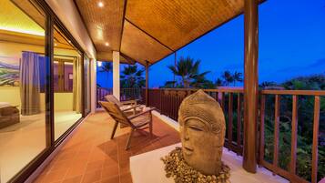 3 Bedrooms Private Pool Villa | Balcony