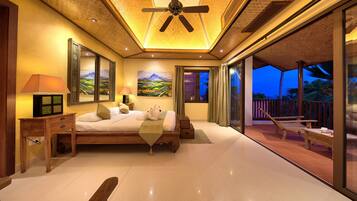 3 bedrooms, in-room safe, desk, blackout curtains