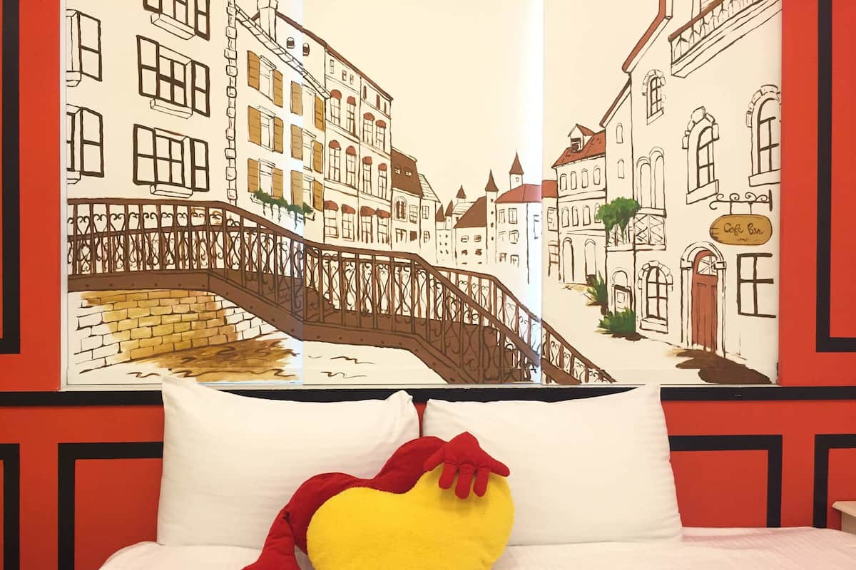 Desk, blackout curtains, free WiFi, bed sheets