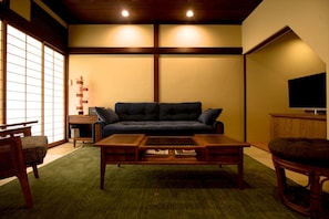 Stadtwohnung (Japanese-Style) | Wohnzimmer | Flachbildfernseher